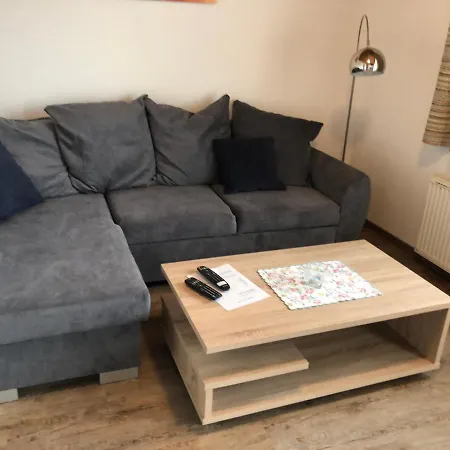 Hofer Ossiacher مزرعة للإقامة أنينهايم