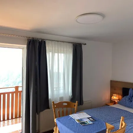 Hofer Ossiacher Séjour à la ferme *