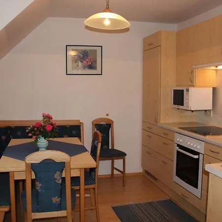 Hofer Ossiacher * أنينهايم