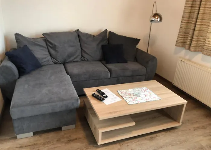 Hofer Ossiacher בית חווה אננהיים