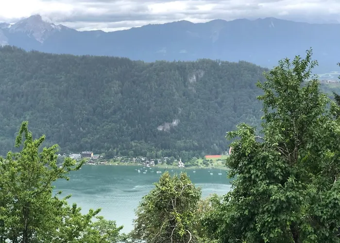 בית חווה Hofer Ossiacher