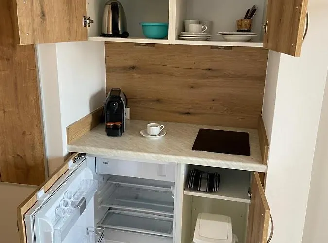 Hofer Ossiacher * Annenheim